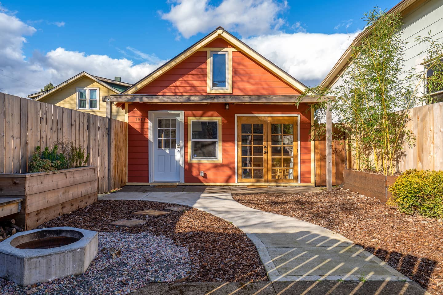 Bend Real Estate Photographer Wasim Muklashy Real Estate Photographer Bend High Desert Real Estate Photographer Oregon Real Estate Photographer Portland Real Estate Photographer Real Estate Photography Bend Real Estate Photography Pricing Contact Bend Real Estate Photographer Wasim Airbnb Photography Bend Airbnb Photographer Bend