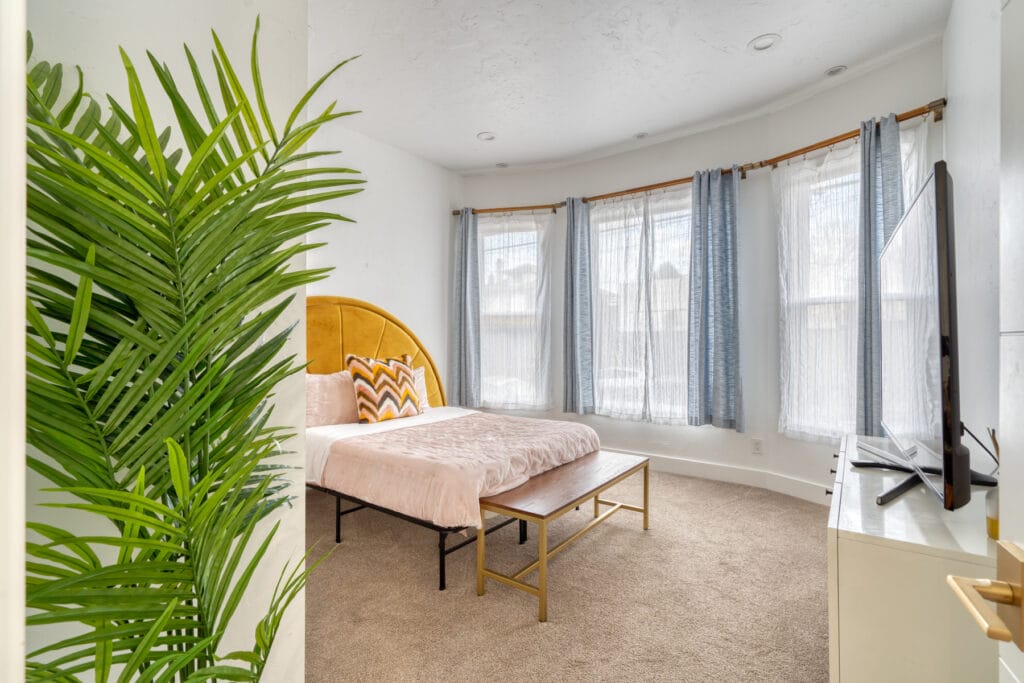 Bend Real Estate Photographer Wasim Muklashy Real Estate Photographer Bend High Desert Real Estate Photographer Oregon Real Estate Photographer Portland Real Estate Photographer Real Estate Photography Bend Real Estate Photography Pricing Contact Bend Real Estate Photographer Wasim