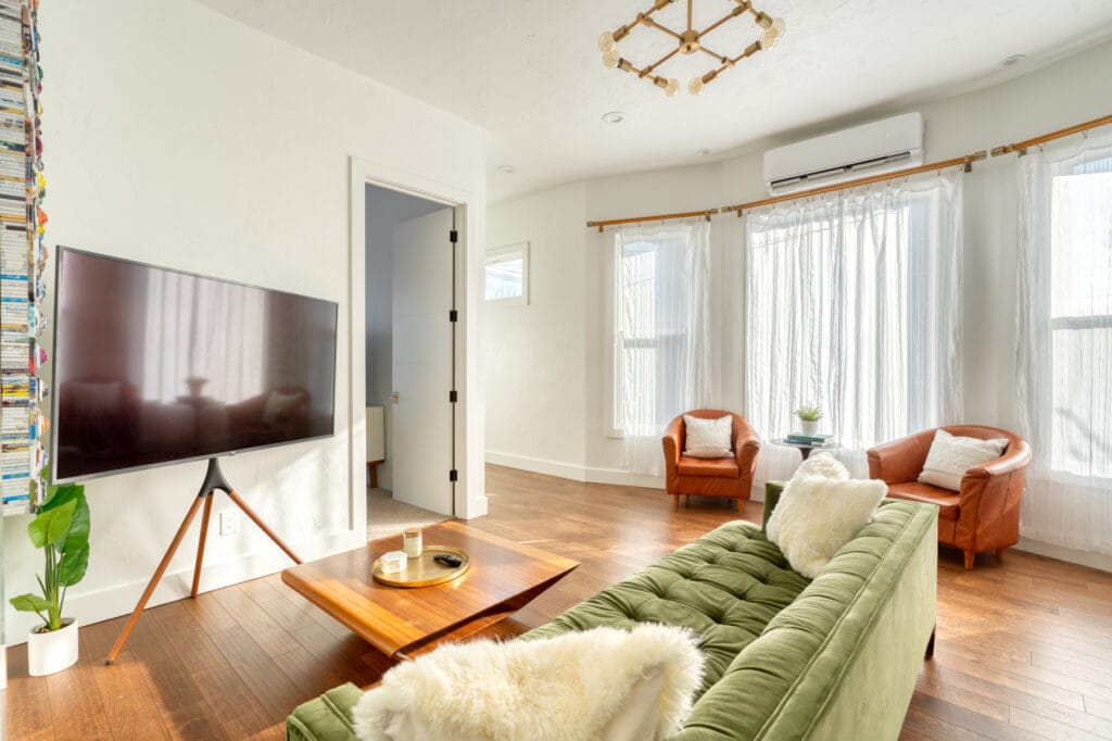 Bend Real Estate Photographer Wasim Muklashy Real Estate Photographer Bend High Desert Real Estate Photographer Oregon Real Estate Photographer Portland Real Estate Photographer Real Estate Photography Bend Real Estate Photography Pricing Contact Bend Real Estate Photographer Wasim
