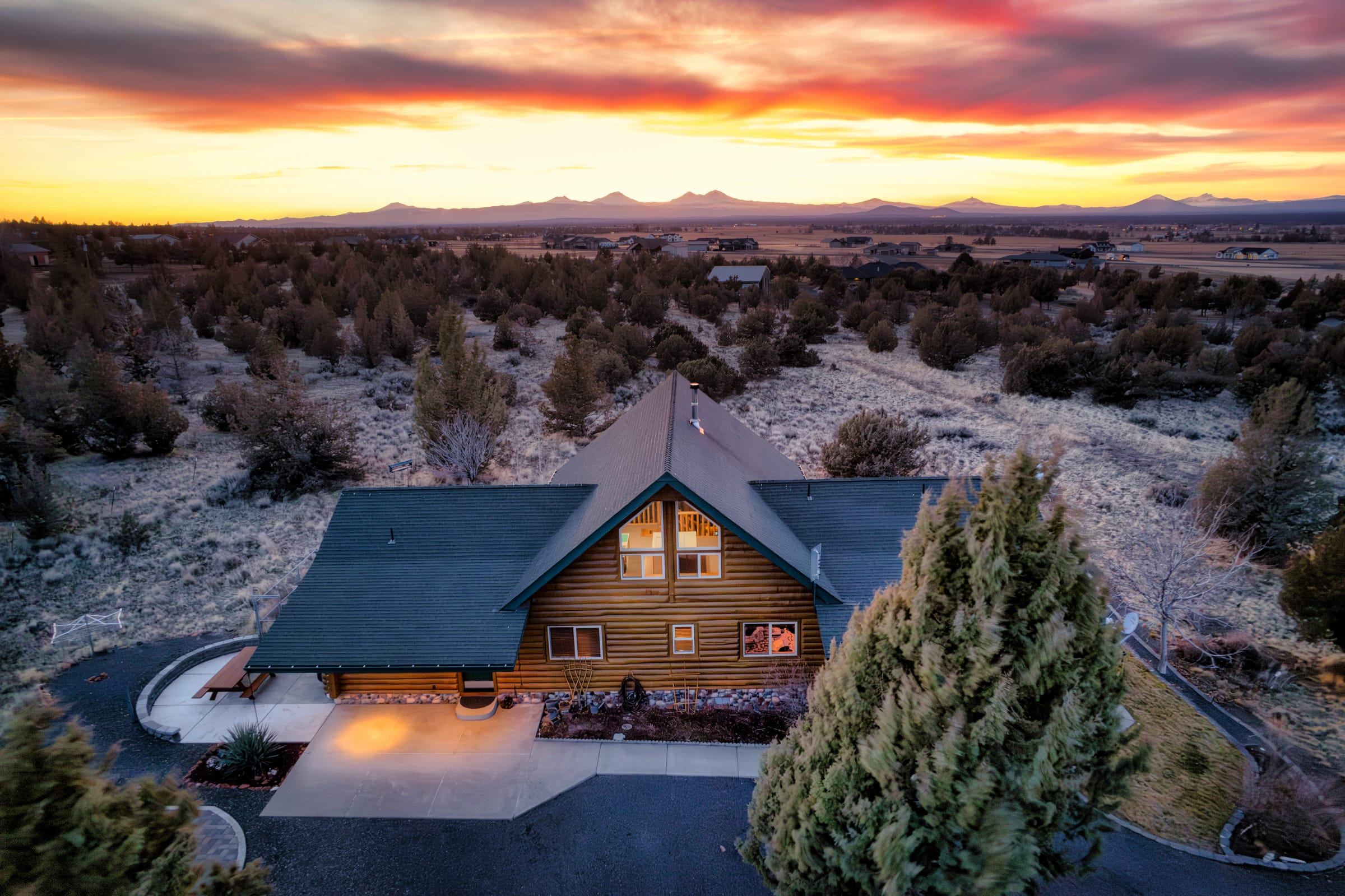 Bend real estate photography by Bend real estate photographer Wa