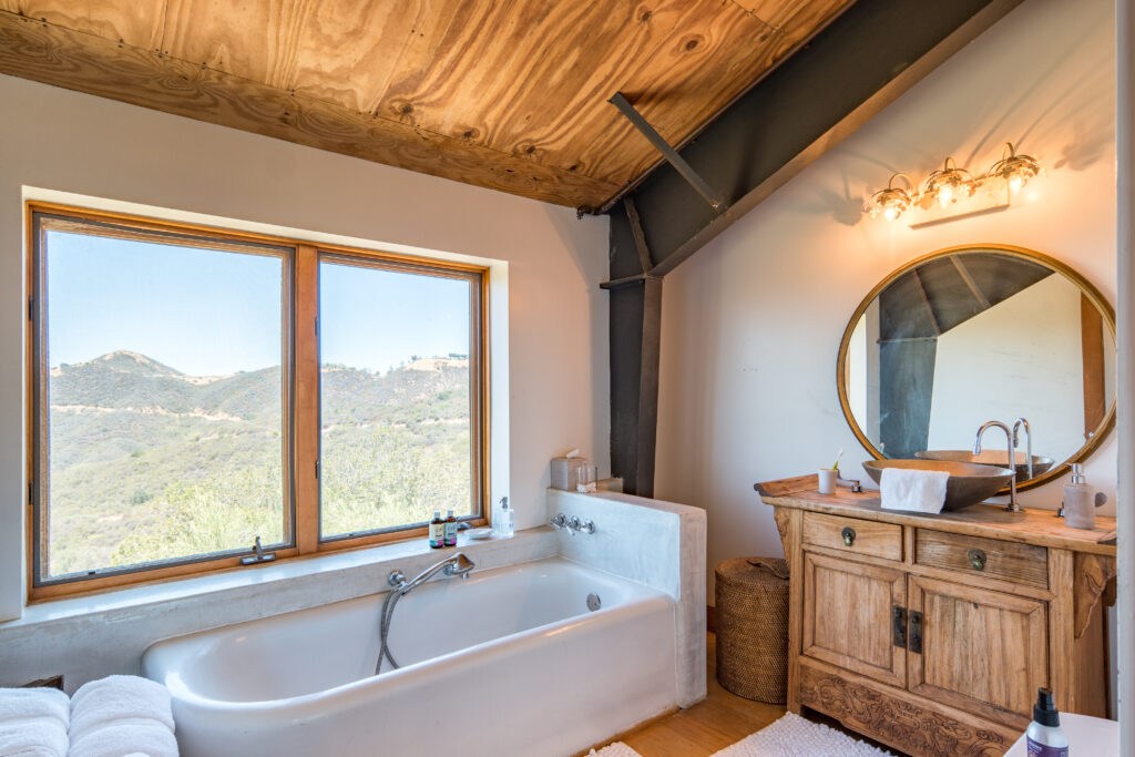Real estate photography of a Central Oregon home by Wasim Muklashy — Bend, Oregon