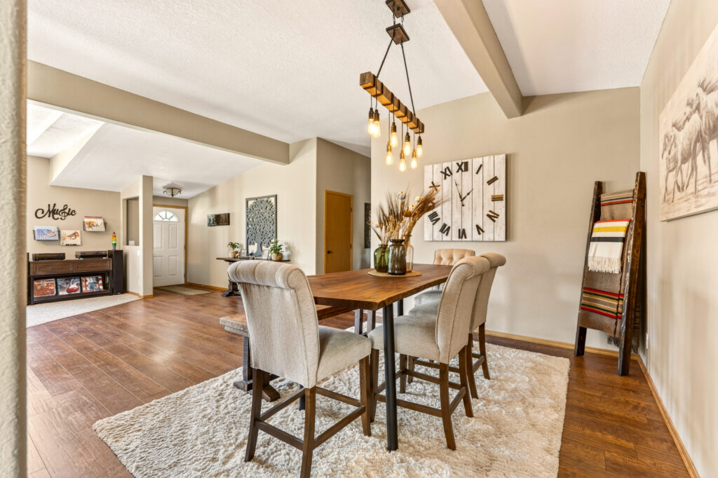 Central Oregon real estate photography — Bend, Redmond & Sisters — by Wasim